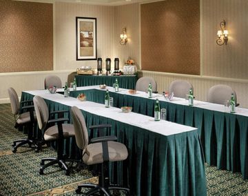 Doubletree Suites By Hilton Boston - Cambridge ภายนอก รูปภาพ