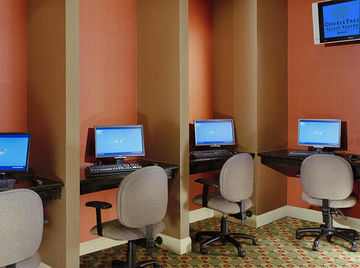 Doubletree Suites By Hilton Boston - Cambridge ภายนอก รูปภาพ